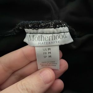 Black motherhood maternity jeans. Size medium.